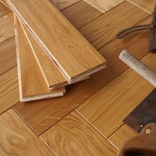 Pavimento in parquet a spina