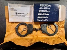SMITH & WESSON HANDCUFFS MOD