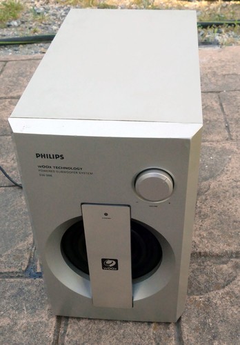 Sistema subwoofer alimentato