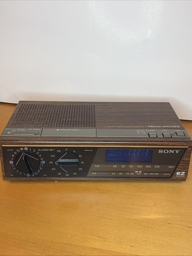 Radio sveglia digitale vintage