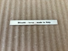 Macchina da scrivere Olivetti Lettera 22 serigrafia