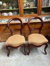 coppia di sedie in legno di