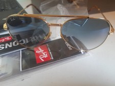 Ray-Ban eleganza esclusiva che