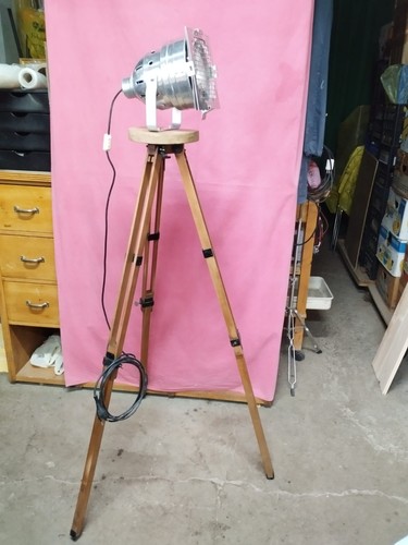 Lampada terra treppiede - terra,