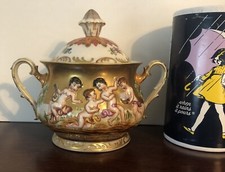 Zuccheriera a rilievo Capodimonte ornata pre-seconda guerra mondiale, VON SCHIERHOLZ, mai usata numerata