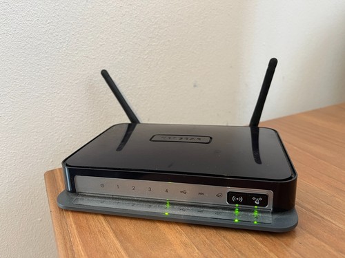Router modem netgear dgn2200 - modem,