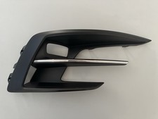 Griglia Fendi Anteriore Destro Renault Megane 4 Serie Cod. 261A21573R