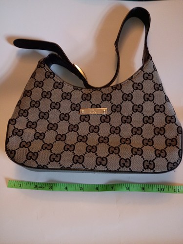 Gucci purse - gucci,