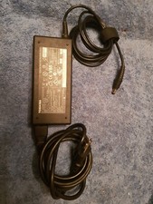 Toshiba ADP-90NB D PA2521E 15V 6A 90W mit 6,5mm/3mm ORIGINALE 100%