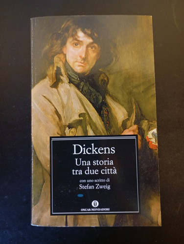 Dickens una storia tra - -, due