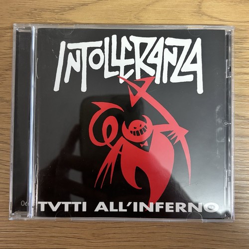 Intolleranza tutti - intolleranza, “tutti