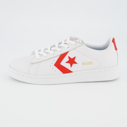 Nuovo converse sneakers - nuovo!, in