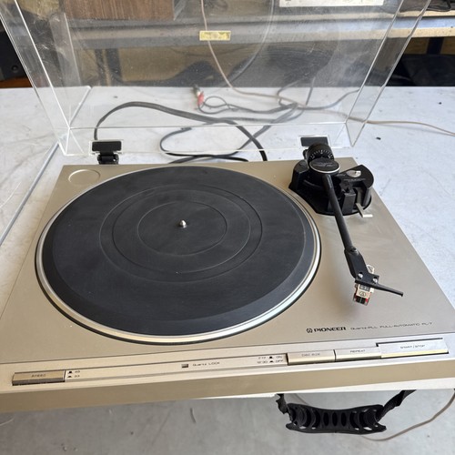 Pioneer model full - pl-7,