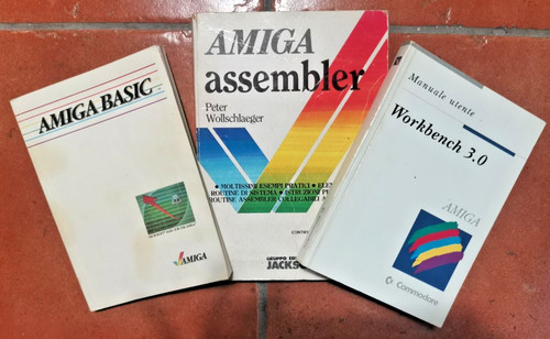 Lotto manuali commodore - lotto, amiga