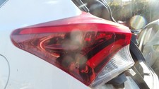 2015 TOYOTA AURIS 5DR (ZWE186)