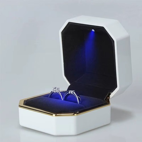 Scatola anello diamante con - anello,