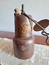 Antica lampada a carburo da