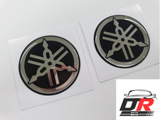 2 Adesivi 3M Resinato 3D da 25mm Diapason Emblema Yamaha TMAX T MAX Moto LOGO