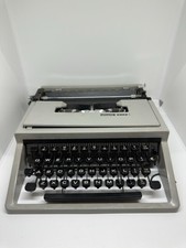 Vintage Typewriter OLIVETTI DORA SEMI hard GREEN carry case