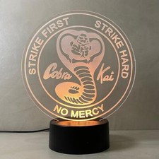 Lampada Cobra Kai