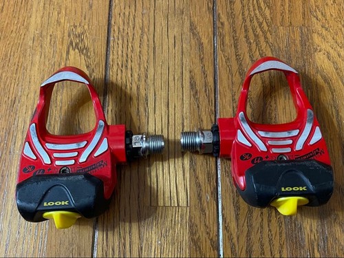 Look pp396 red - look,