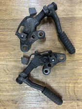 Honda CBR 400 RR poggiapiedi