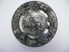 Piatto decorativo in peltro 35 cm motivo caccia cervi e cani fatto a mano ETAIN PUR peltro