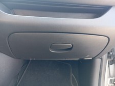 Cassetto porta oggetti anteriore dx RENAULT CLIO 4 anno 2017