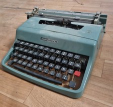 Olivetti Lettera 32 A macchina