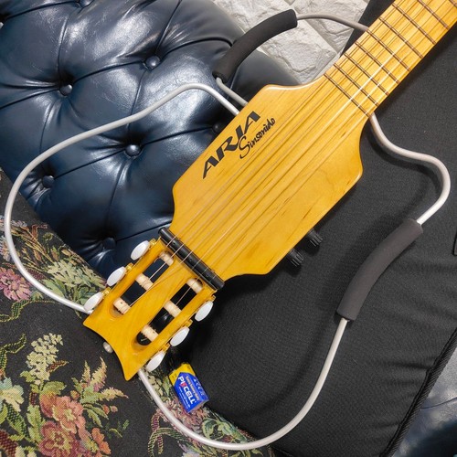 Chitarra viaggio silenziosa - viaggio,