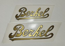 Coppia Adesivi Scritta BERKEL oro bordo nero grande 9cmx3,2cm e piccola 7cmx2,5c