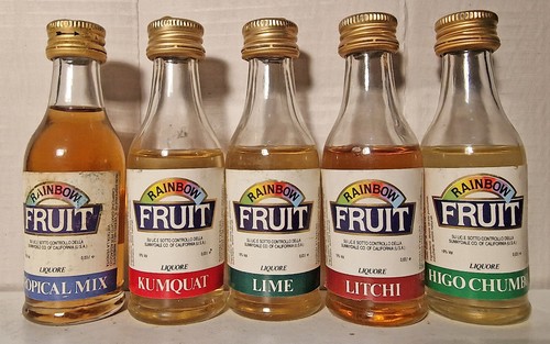 Liquori mignon diverse stock - liquori,