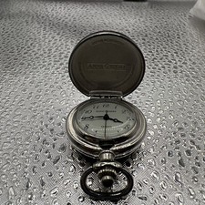 Collana con ciondolo orologio