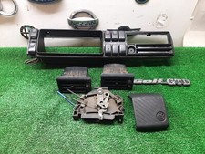 Cornice Cruscotto ,Bocchetta Aria  Volkswagen Golf 1.6 GTD 193919059A Anno 1990