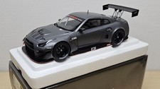 AUTOart 1:18 Nissan GT-R Nismo