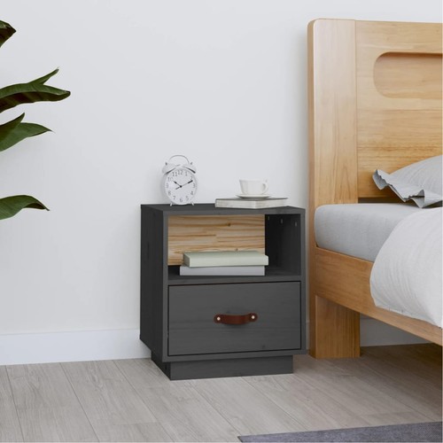 Comodino in legno - in,