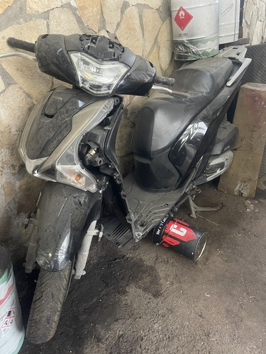 Pezzi ricambio scooter sh - pezzi,