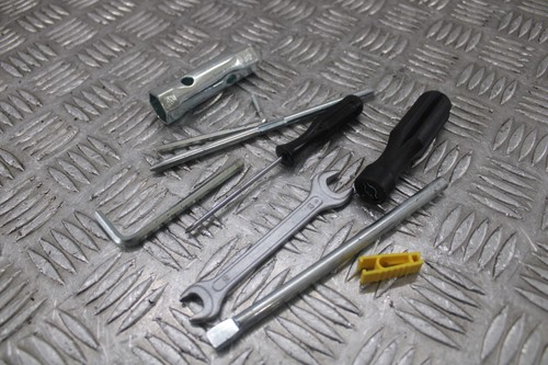 Kit attrezzi yamaha 125 - 125, abs