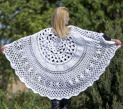 Esclusivo maglione poncho