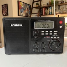 Grundig S450DLX Field Radio FM
