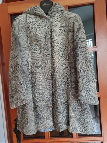 Pelliccia inastrakan grigio - pelliccia,