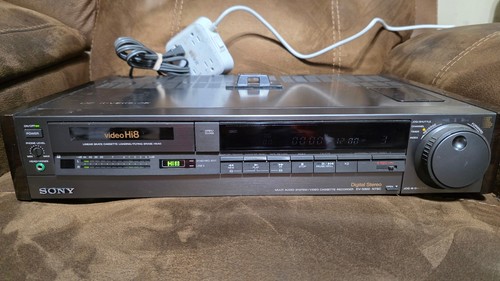 Sony s900 8mm hi8 stereo - 8mm,