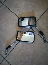 Specchietti retrovisori grandi moto quad etc. Li ricevi in 2-3 giorni 