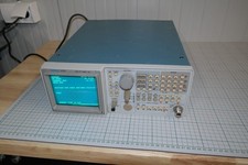 Tektronix 2712 Analizzatore di