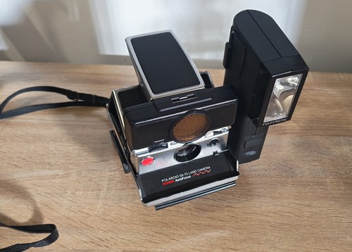 Polaroid land camera - sx-70,