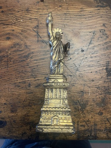 Statue liberty bust gold - liberty,