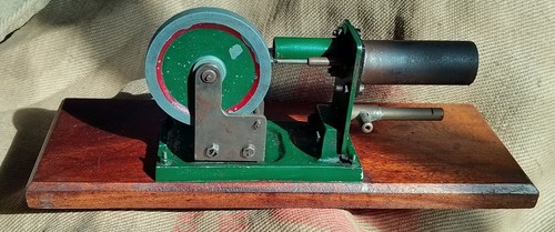 Modellino dal vivo motore