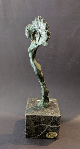 Statuetta lega bronzata - in,