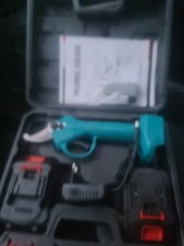 Forbici da potatura a batteria