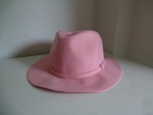 Cappello lana vintage estivo